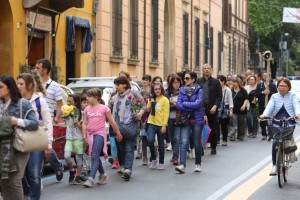 http://www.nuovodiario.com/2015/05/18/fiorita-e-omaggio-in-piazza-concluse-le-rogazioni-2015/